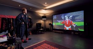 中村獅童さんが、とことんこだわった本格的オーディオビジュアル空間を拝見！