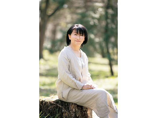 ふくいひろこさんが提案する、森で楽しむ茶箱あそび