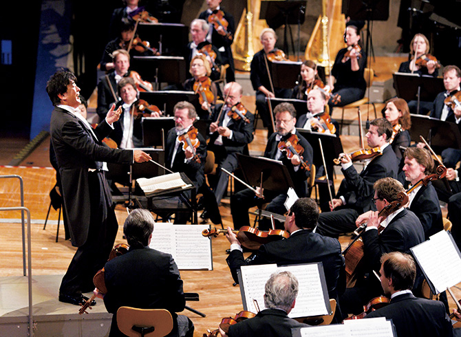 クラシック入門者も楽しめる。指揮者・佐渡裕さんだからこそ知る「世界