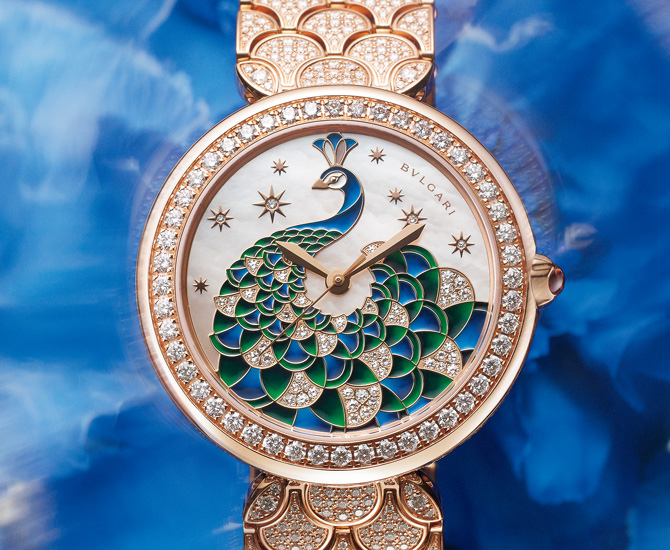 BVLGARI ブルガリ パレンテシ パヴェ ダイヤモンド×孔雀石 ブルガリ】扇形を重ねた羽がドレスのよう。品に満ちた孔雀のジュエリー