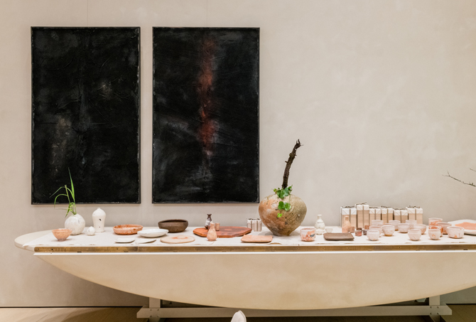 ブルネロ クチネリ表参道店」で陶芸家・辻村史朗さんの展示会を開催中