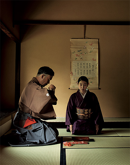 日本の美意識が生み出した「香道」。女優・安藤サクラさんが聞香を初体験！