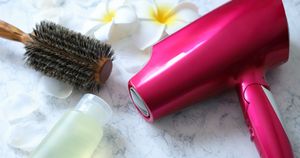 ヘアスタイリングのコツから、抜け毛や薄毛の対策まで。40代、50代ヘアケアの人気記事まとめ