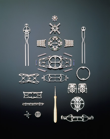 80年前に世界を驚かせたミキモトの“組み立て式”ハイジュエリー！