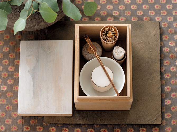 外で、おうちで、気軽に抹茶を。カジュアルに茶の湯を楽しむ「茶箱