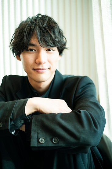 福士蒼汰さんが劇団☆新感線『神州無頼街』で、宮野真守さんと満を持し