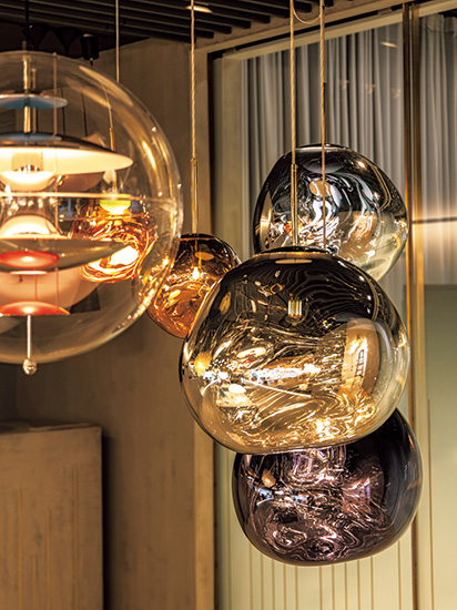 照明から暮らしに新風を。個性的な逸品が揃う「YAMAGIWA」のショールーム