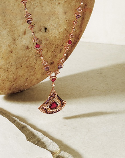 ジュエリー　洋書　宝石　Jewelry カルティエ　ブルガリ　アクセサリー　歴史 その時、【ブルガリ】が輝いた！ 〜歴史が語るトップジュエラー
