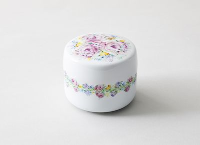 作品（7）「花束の蓋物」