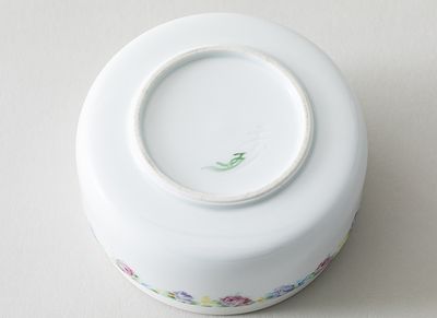 作品（7）「花束の蓋物」