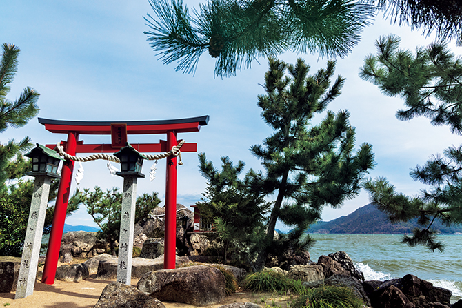 地理風水師・御堂龍児さんおすすめの琵琶湖のパワースポット「藤ヶ崎神社」