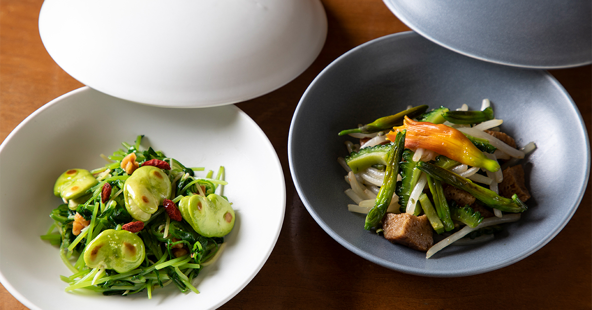 野菜炒めの進化形。豆苗やもやし、苦瓜で作る、ピリッと大人な味の炒め