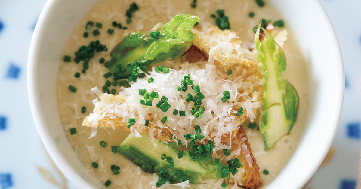 クリーミーなアスパラガスのスープのレシピ