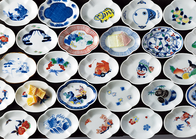 【図録・美術】守り抜かれた伝統　戦時下の有田焼 ロマ佐賀有田焼が九州陶磁文化館にて1月28日より特別展示