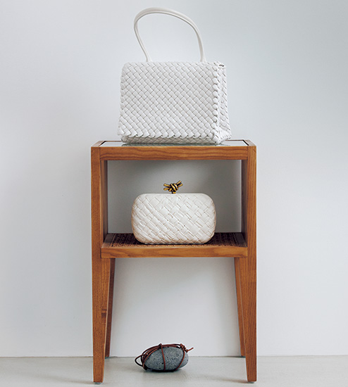 手技の温もりとラグジュアリーな白にときめく、ボッテガ 手技の温もりとラグジュアリーな白にときめく、ボッテガ