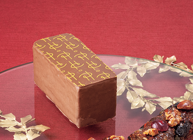 パッションフルーツが華やかに香る「ピエール・エルメ・パリ」のパン