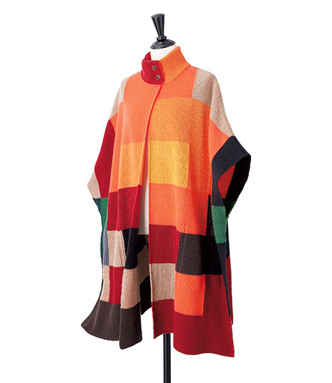 A-K-R-I-S- ケープ　フリーサイズ 鮮やかなブロッキングが映える「アクリス」の最旬ケープコート