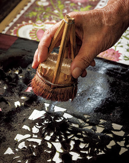 マッキー 新品 和紗羅 紋紗 暈し 仕立て上がり トール 小紋 5752 松本幸四郎夫人・藤間園子さんが案内する「江戸更紗」の魅力。恵まれた