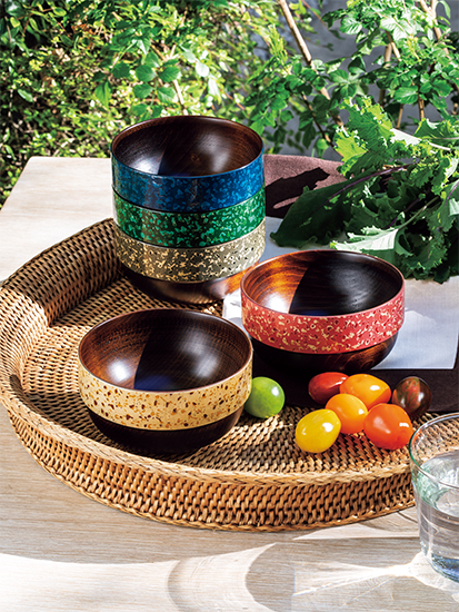 キーワードで辿る新しい漆器の魅力。かさばらず、収納に便利な