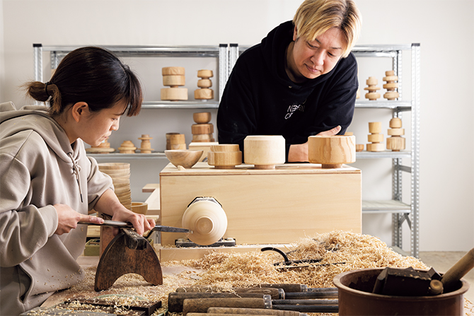 モダンなフォルムの木の器は海外でも人気！山中温泉「我戸幹男商店」の