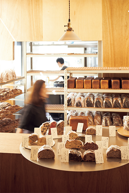 神楽坂で味わうジューシーな新感覚パン！天然酵母と長時間発酵で唯一無