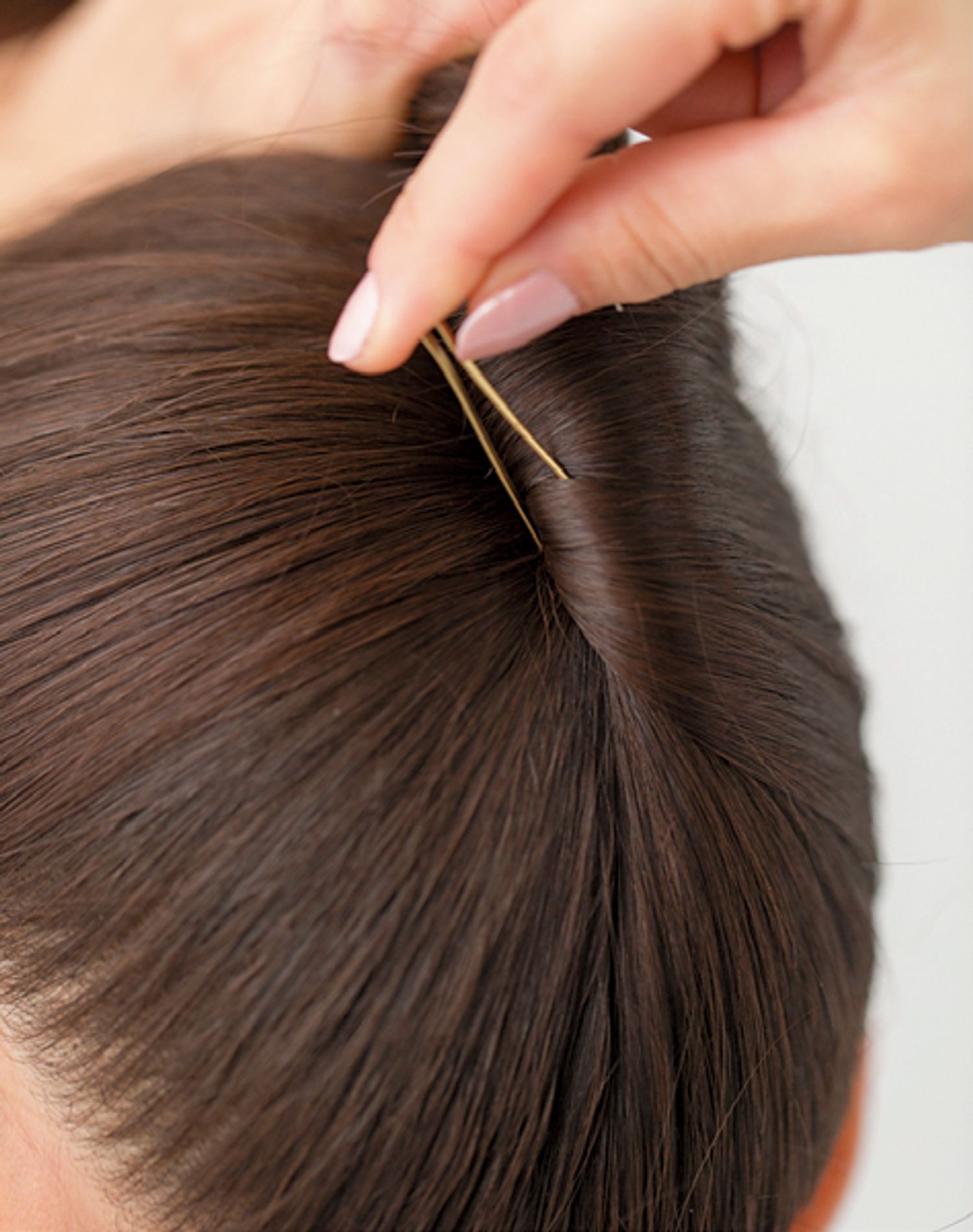 2－2 ピンを奥に倒す。