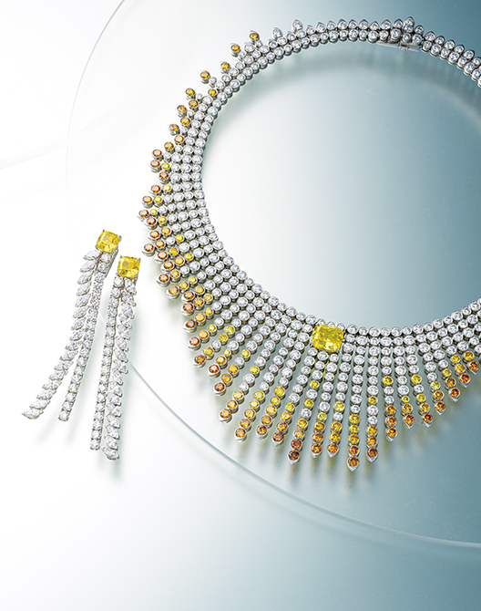 普遍的なモチーフに現代性を加味した「ピアジェ」のデザイン力 | 家庭