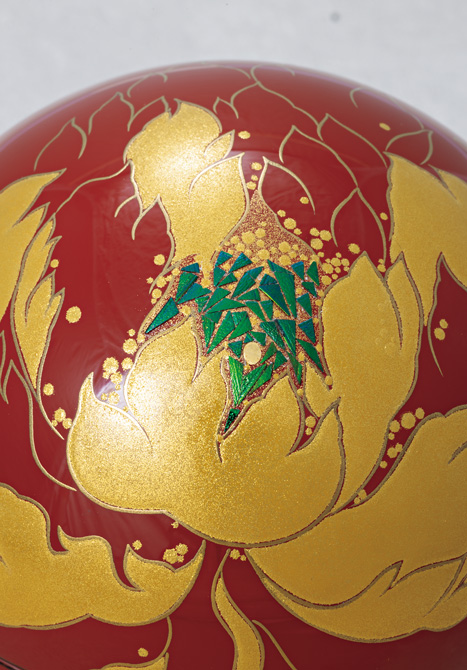 漆器に宿る匠の技。土地に根差すさまざまな技法から漆芸の奥深さを知る 漆器に宿る匠の技。土地に根差すさまざまな技法から漆芸の奥深さを知る