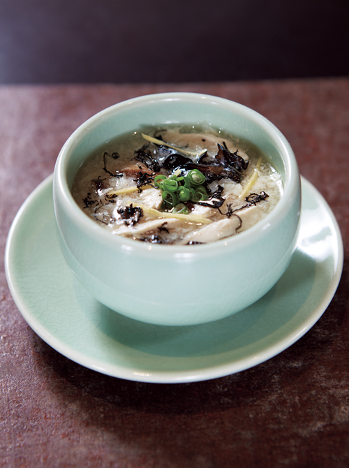 韓国宮廷料理をベースに“食治”を研究。体を優しく労る「ギュバン」の