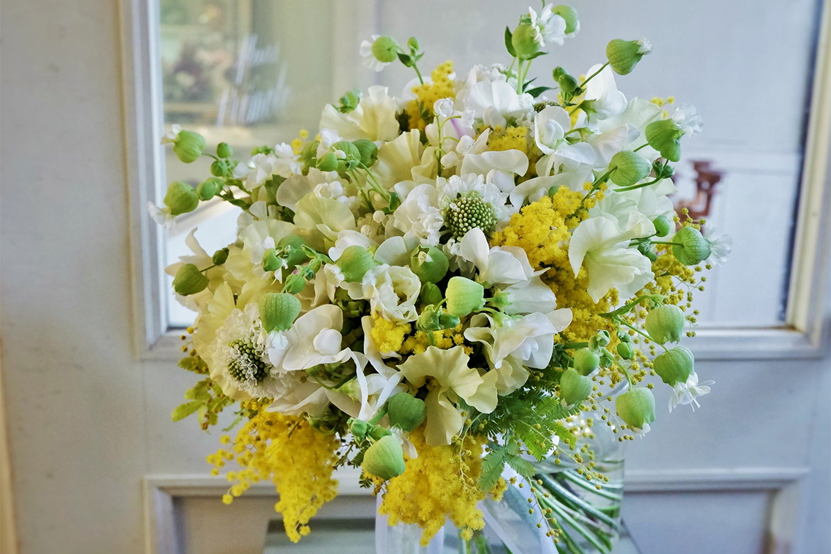 ポンポンと風船が飛んでいるよう。「シレネ」の春ブーケ＆アレンジ11選