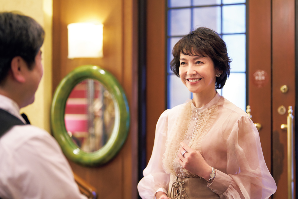 賀来千香子さん母娘が40年通う洋食店「銀座 みかわや 」 | 家庭画報