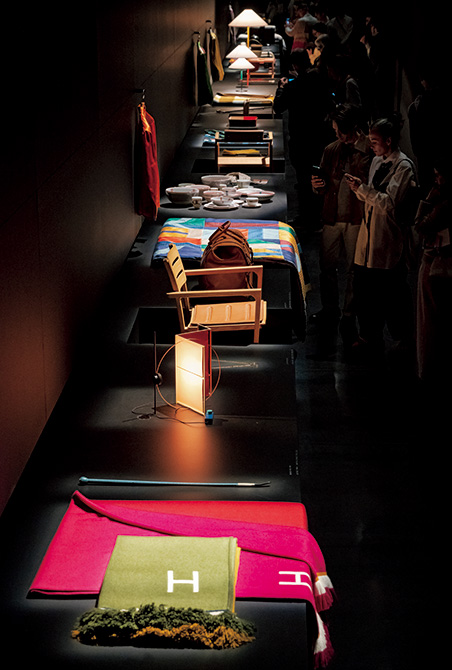 ミラノデザインウィーク2024】エルメスが魅せる貴重なアーカイブ