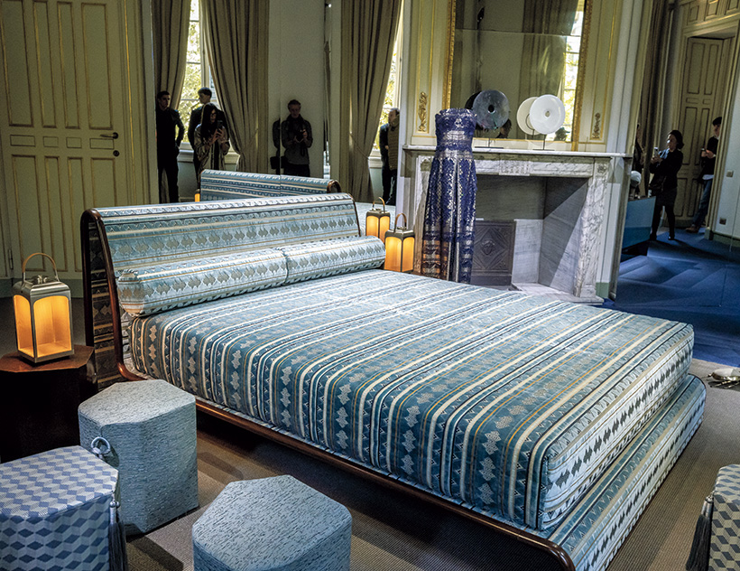 アルマーニ カーザ ARMANI CASA デュベットカバー（キンググランデ） ミラノデザインウィーク2024】アルマーニ／カーザ、歴史的建造物を