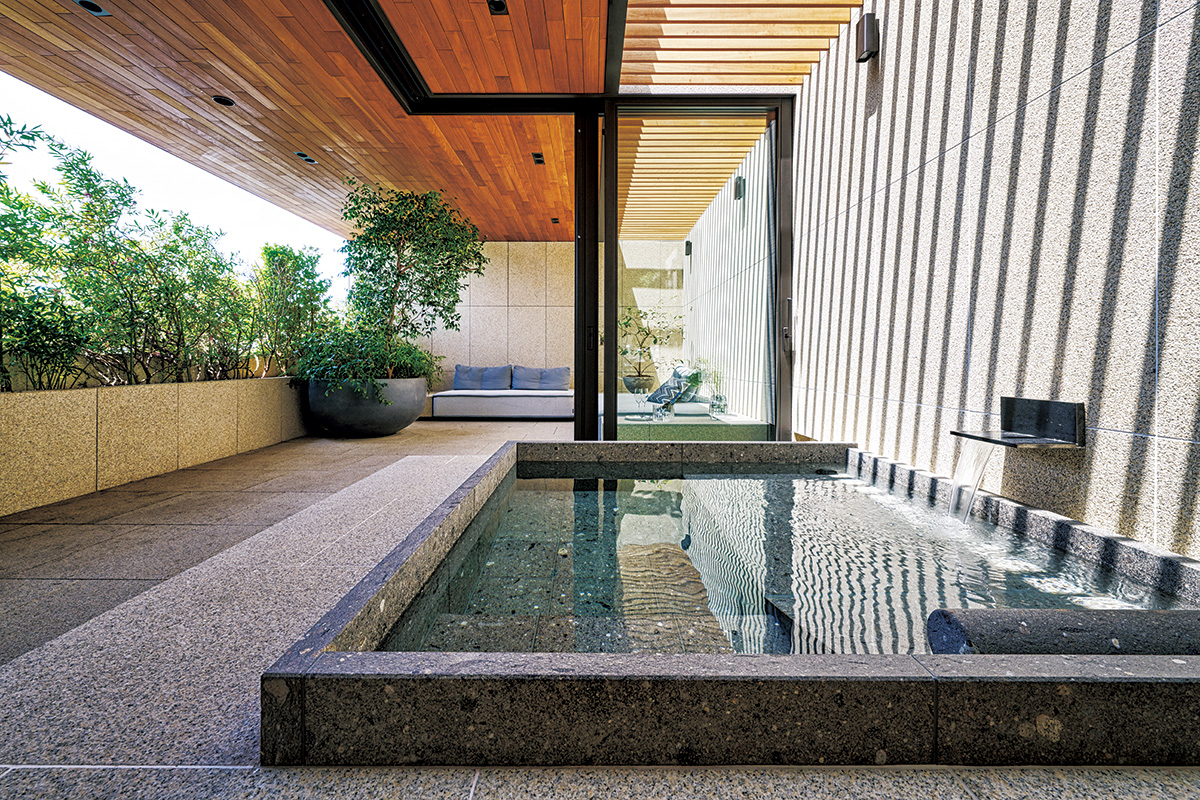 最旬の豪邸拝見【2】都市型豪邸の専門家に聞く野外空間（アウトドア