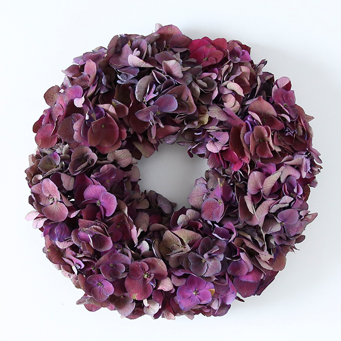 9月のリース「秋色アジサイ」。和のインテリアにも似合う
