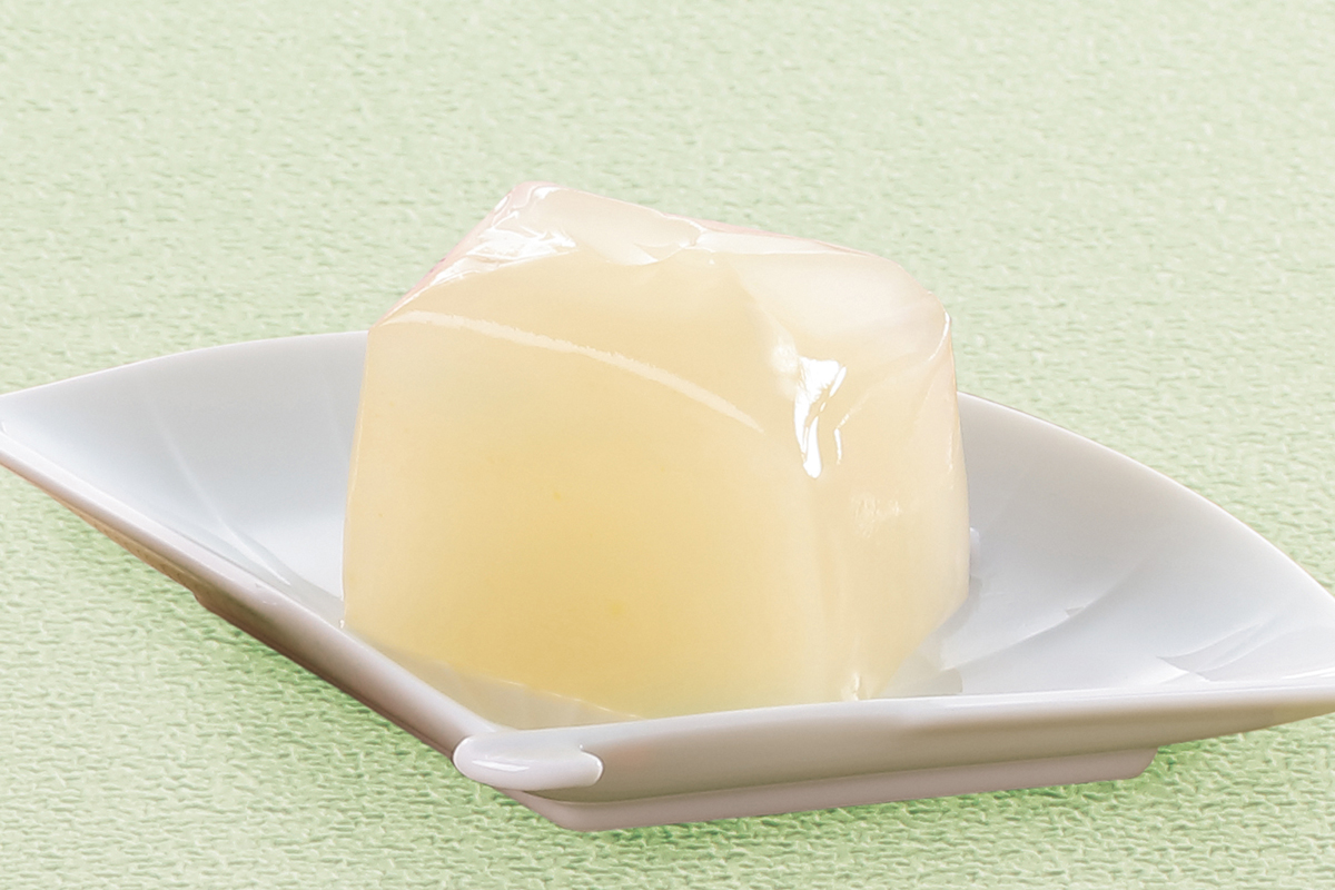干柿の豊かな甘みと、なめらかな自社製あんがよく合う一品「粋