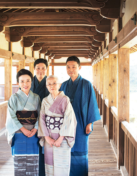 平和屋本店●超希少 人間国宝 志村ふくみ娘 志村洋子 紬 有明 色紙付き 逸品 未使用3s666 楽天市場】平和屋本店○超希少 人間国宝 志村ふくみ娘 志村洋子 紬