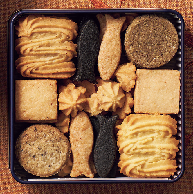 手土産クッキー缶の2大潮流。あなたは極上素材の｢シンプル缶