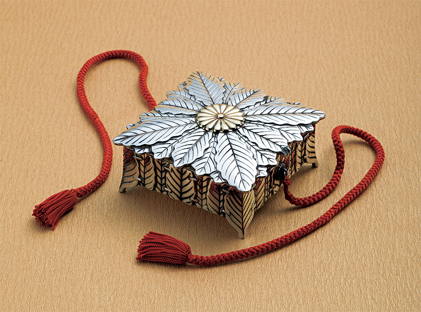 □天皇家御下賜品 村松製 大正大礼 八稜鏡形鳳凰文