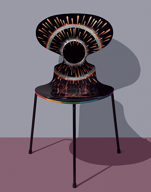 香川漆芸×フリッツ・ハンセン］世にも美しい“漆モダン”な椅子 | 家庭画