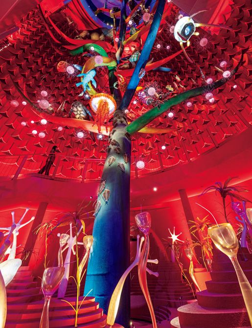 岡本太郎の傑作 高さ41メートルの生命の樹 レガシー（万博記念公園）