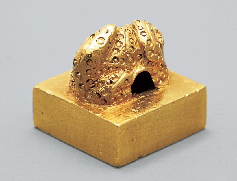 4月26日（土）から始まる「日本国宝展」より。国宝 金印「漢委奴國王」弥生時代 福岡市博物館蔵（画像提供／福岡市博物館、展示は5月7日まで）