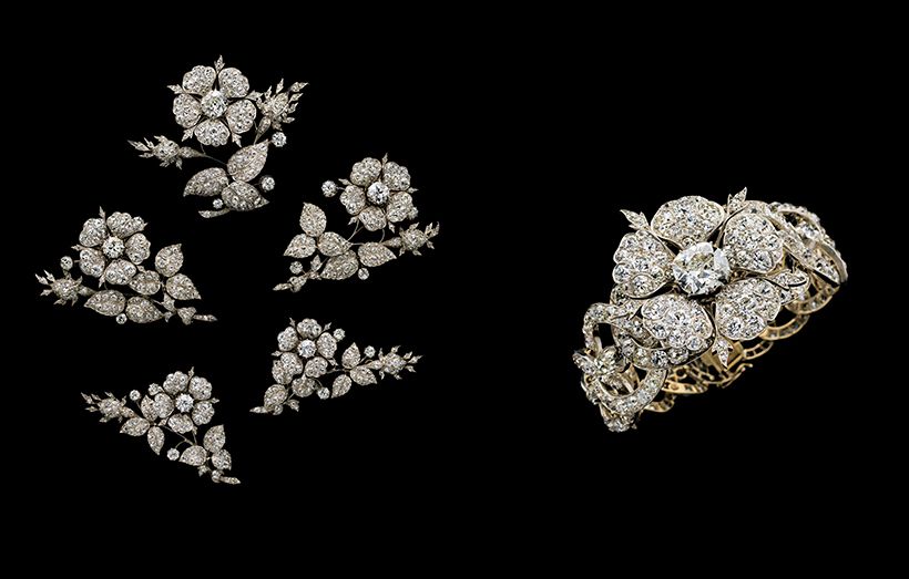 ダイヤモンドのティアラ