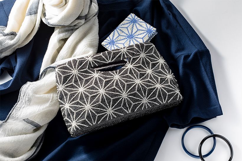 家庭画報ドットコムがオリジナルで作った「ミニスクエアトート 麻の葉」「カードケース 麻の葉」を個数限定で販売します。