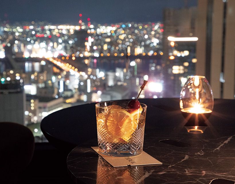 大阪産コーラや広島のウィスキーを用いたシグネチャーカクテル「オールドファッションドNo.1874」3200円。