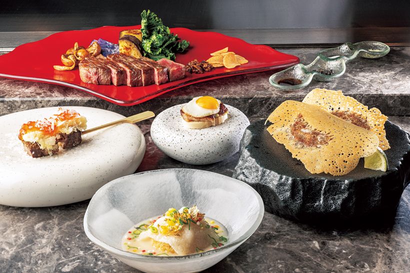 オリジナルの粉もんとお好み焼き、ステーキを楽しめるコース「MIDOU」1万5000円。