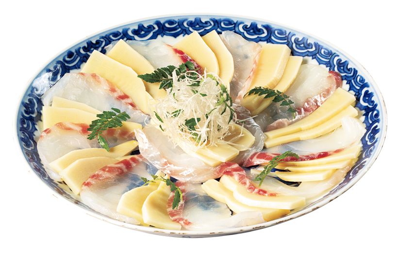 鯛とたけのこの向付。呉祥瑞造の器。