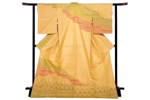 信州各地で活躍する現代作家たちとその作品を紹介する展覧会「信州の工芸─作り手たちの原点─」