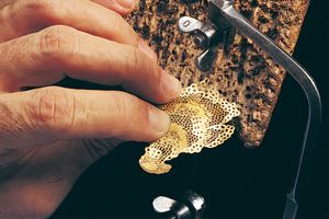 【トップジュエラーの超絶技巧】金細工でレースのような繊細さを再現する「ブチェラッティ」の“チュール”