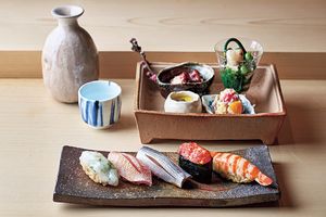 鮨と割烹料理の双方を味わう醍醐味。神楽坂「一宇」